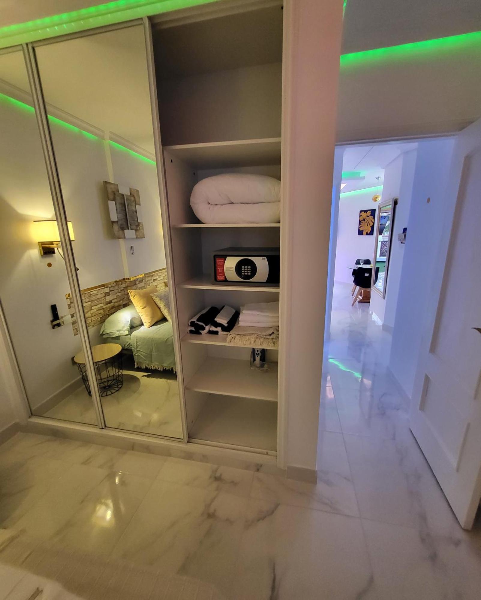 Апартаменти Moderno Y Luminoso Atico Con Vistas Y Piscina Сан-Мігель-де-Абона Екстер'єр фото